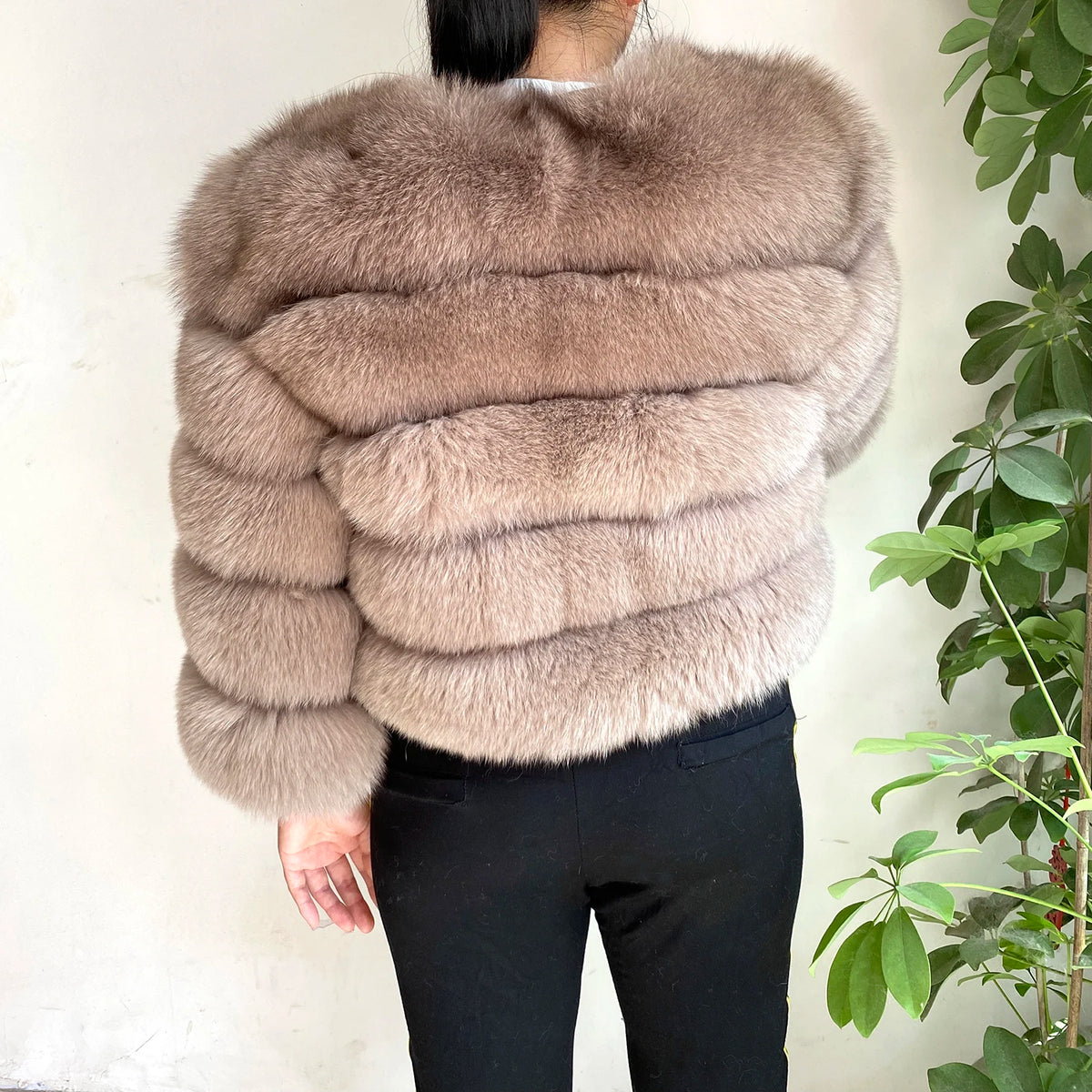 Real Fur Coat Women's Winter Warm Natural Fox Fur Coat High Quality LAN Fox Luxury Fashion 50cm Short Jacket Wholesale Hot 2023